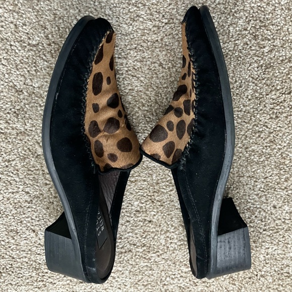 Stuart Weizmann Animal Hair Leather Slip On Loafer Flats Size 7 1/2M - Picture 2 of 8